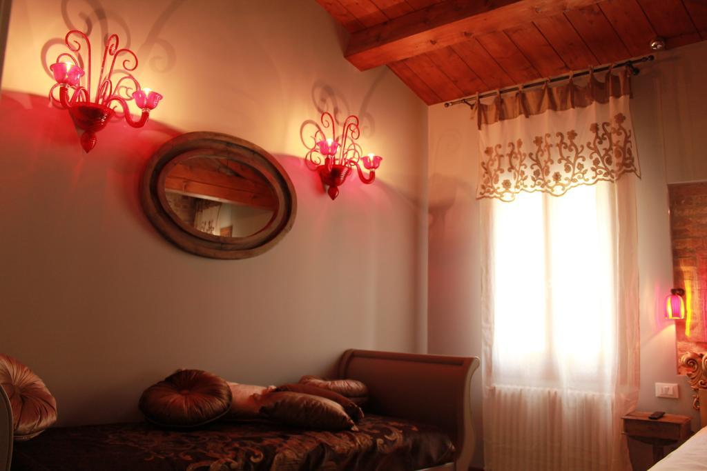 Rosso Charm B&B Velence Szoba fotó